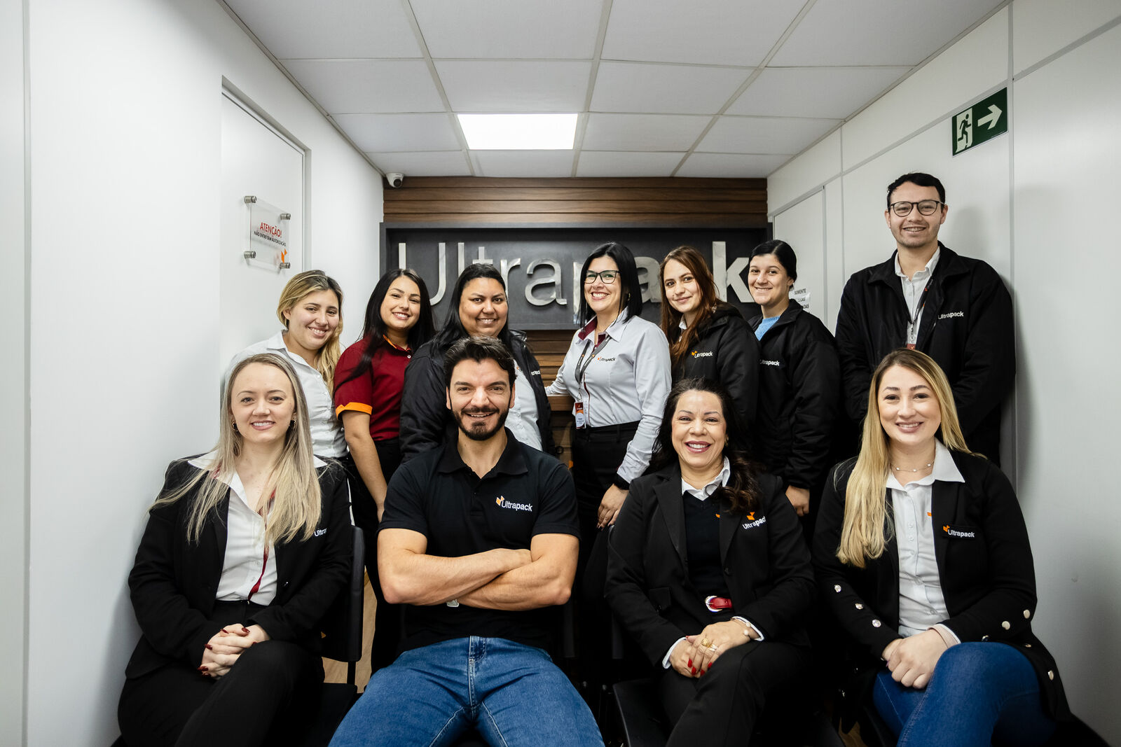 Carlos e a equipe da Ultrapack na recepção